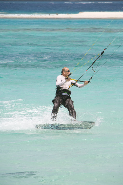Robin kite surfing